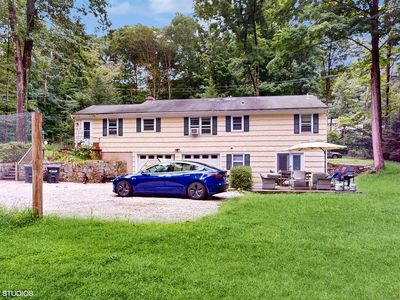 305 Westport Turnpike