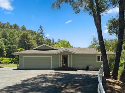 800 Sunset Ln