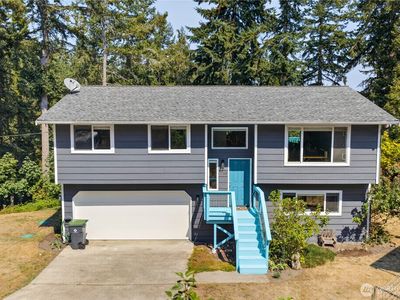 Property at 8103 Hawaii Lane, Clinton, WA