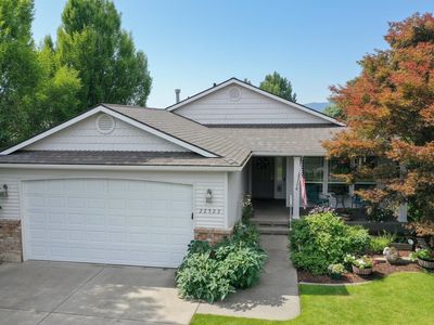 22923 E Eaglebend Ln