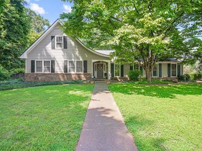 1843 Mountain Creek Dr