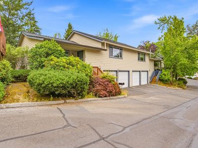 371 NE Village Squire Ave Unit 25