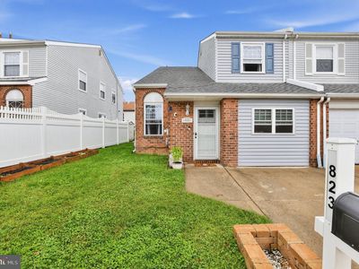 823 Barlow St
