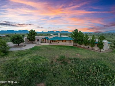 70 Foothills Ct
