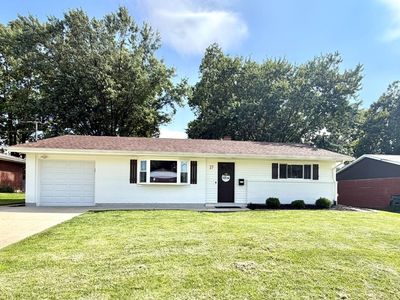 27 Lawndale Ave