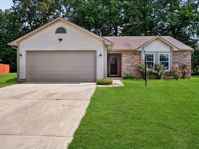 7449 Grandview Dr