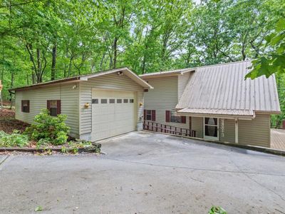 344 Robertson Dr