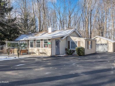 1115 Rhododendron Ln