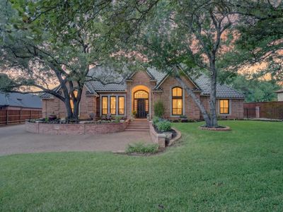 1312 Chatsworth Ct E