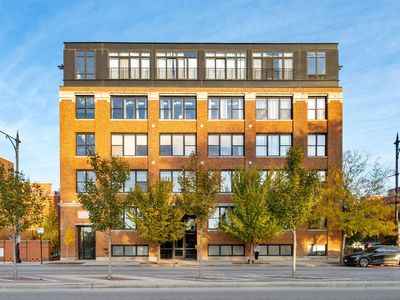 2911 N Western Ave APT 513