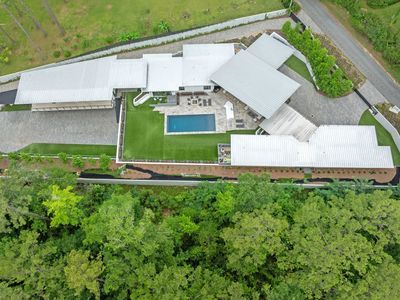 719 Middlebrooks Cir