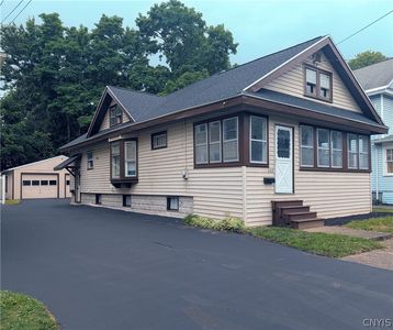 105 Peck Ave