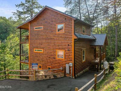 1009 Silver Poplar Ln