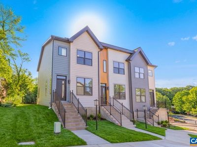 302 Flint Dr