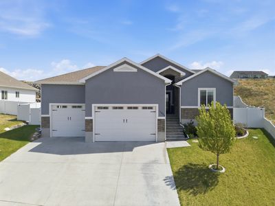 1099 Dolostone Dr