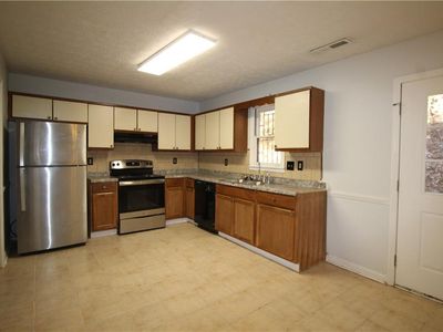 4438 Coopers Creek Dr SE