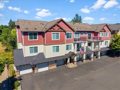 615 NW Lost Springs Ter Unit 404