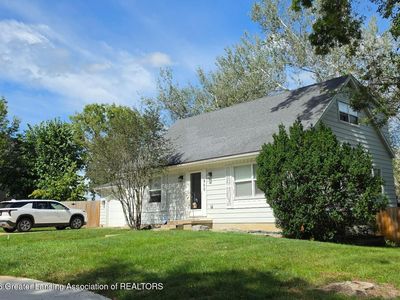 900 W Cavanaugh Rd