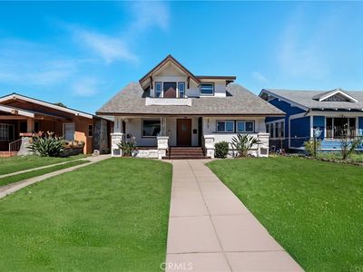 1261 W 51st Pl