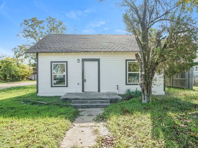 Property at 2402 Summer Ave, Waco, TX