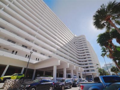 5555 Collins Ave APT 6L