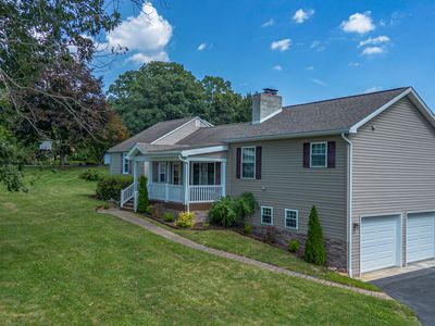 954 Brush Mountain Rd