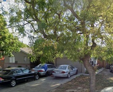 710 S Emerald Ave