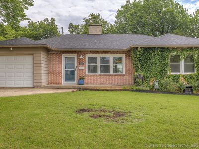 2433 S Gary Pl