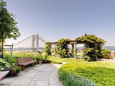 120 Cabrini Blvd APT 101