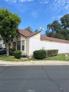 1547 Club Dr