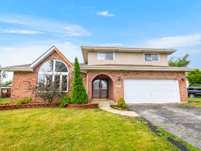 6253 Michael Ln