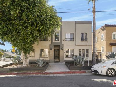 2300 Bellevue Ave