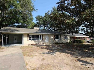 721 Gentian Dr