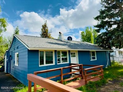 1507 Elmendorf Dr