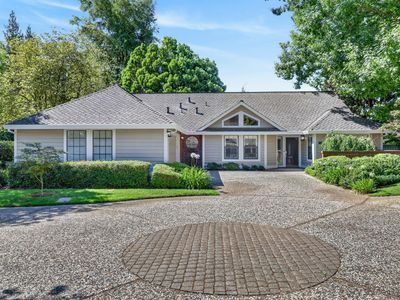 1073 Harrington Way