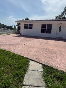 17545 NW 49th Ct