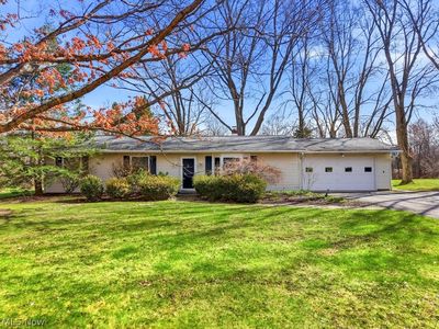 Property at 110 Leaview Ln, Chagrin Falls, OH
