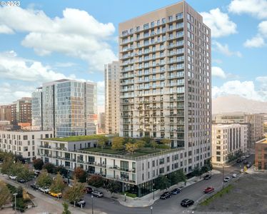 1150 NW Quimby St #906