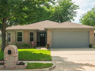 9321 Goldenview Dr