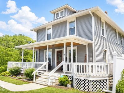 77 S 13th Ave