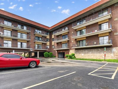 9540 Mayfield Ave APT S307