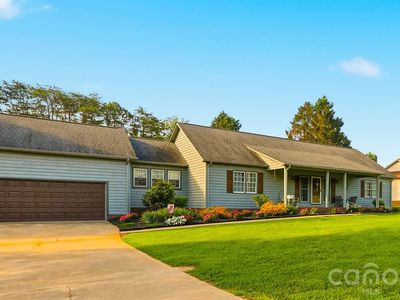 40 Candlewick Cove Dr
