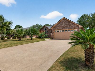 Property at 1512 Shadow Walk, Lockhart, TX