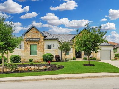 3731 Las Casitas