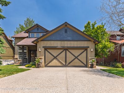 248 Blackhawk Dr