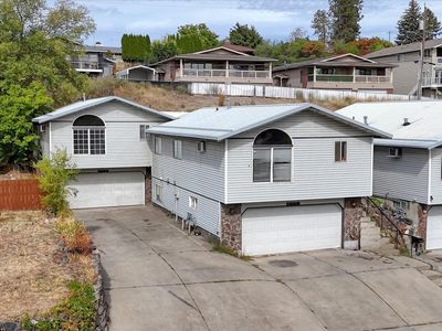 1522 W Alice Ave