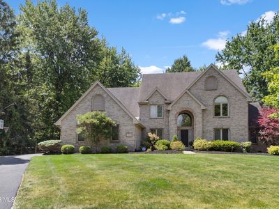 7559 Peachtree Ln