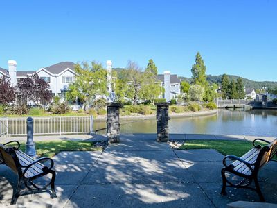 64 Mariners Circle