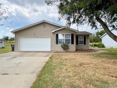 Property at 822 Trade Winds Dr, Perryville, MO