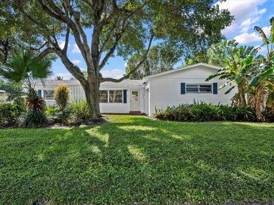 516 Sabal Palm Drive